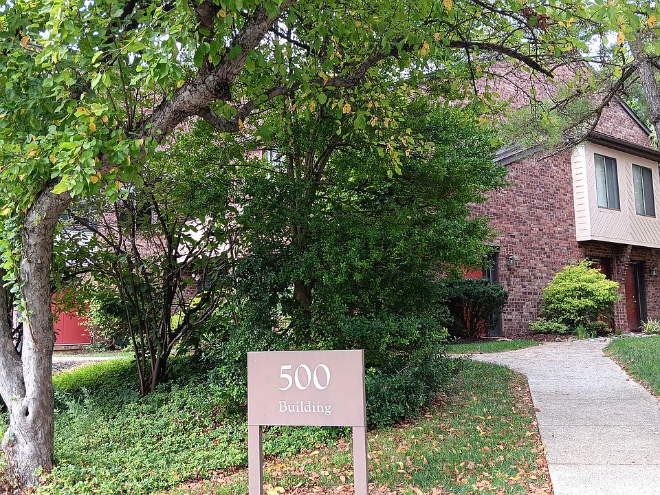 Walkway from Parking Lot to Building