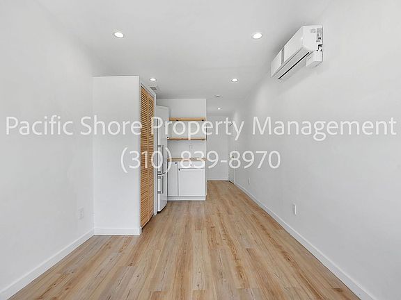 4th image of 724 Echo Park Ave #745
