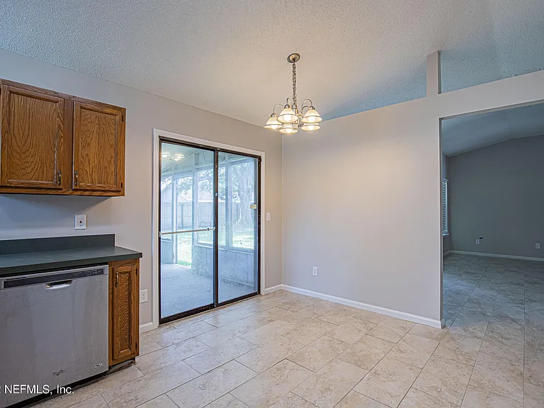 8516 Bending Branch Ct — Photo 15