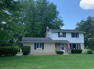 8184 Bishop Rd, Brighton, MI 48116