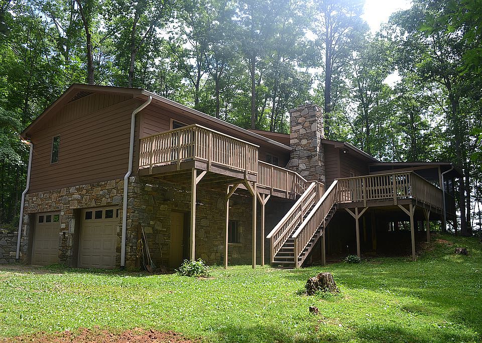 2nd image of 424 Emmas Grove Rd