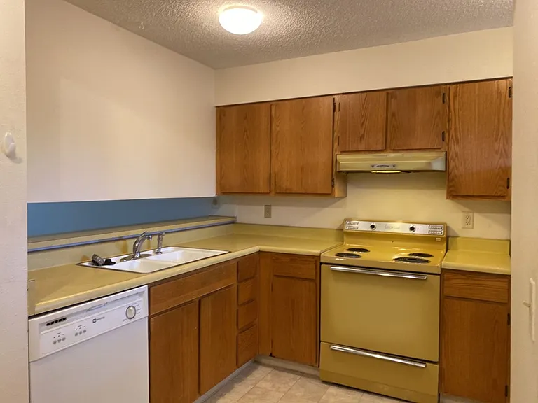 1705 Heatheridge Rd #I204 — Photo 6