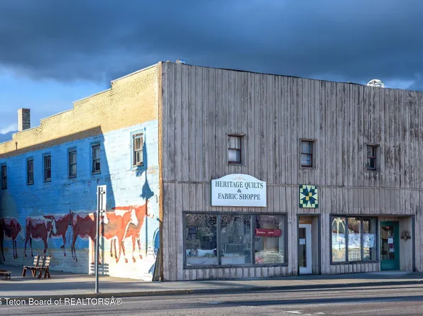 21 E Pine St, Pinedale, WY 82941