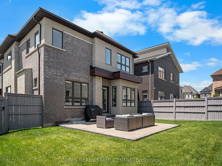 39 Lyle Way — Photo 37