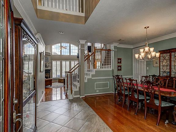 4th image of 2707 Rosebud Dr