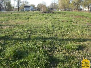 206 E 8th St, Montrose, MO 64770