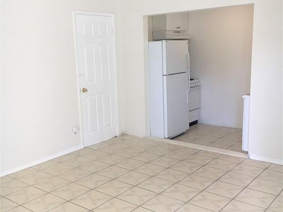 5th image of 211 Avenida Del Gado Unit B