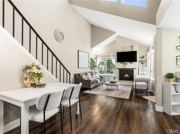 21156 River Gln, Lake Forest, CA 92630