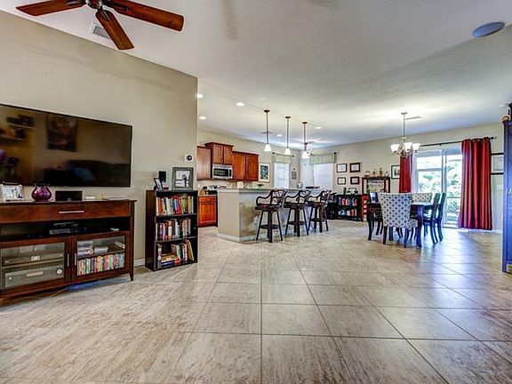 5th image of 5684 Aaron Ct