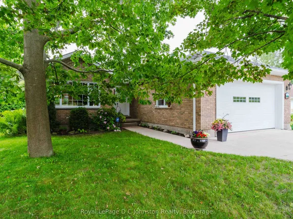 103 Grenville St N, Saugeen Shores, ON N0H 2L0