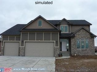 9311 Del Rio Dr, Lincoln, NE 68516