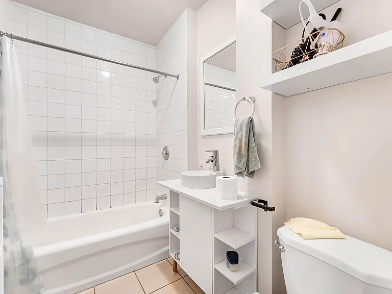 140 Stewart St #4 — Photo 10