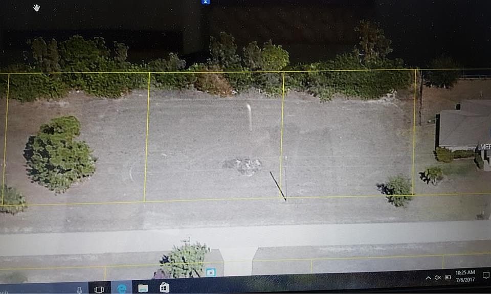 1st image of 513 NW 5th Ter