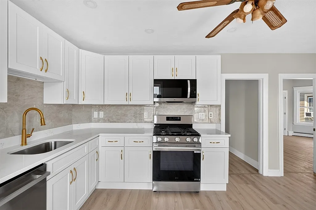 4 bed, 2.0 bath, 1308 sqft, $3,400 — Photo 3