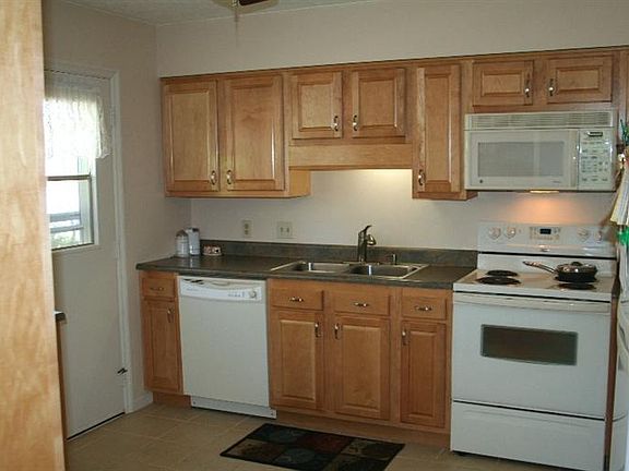 5th image of 14 Flagler Ct