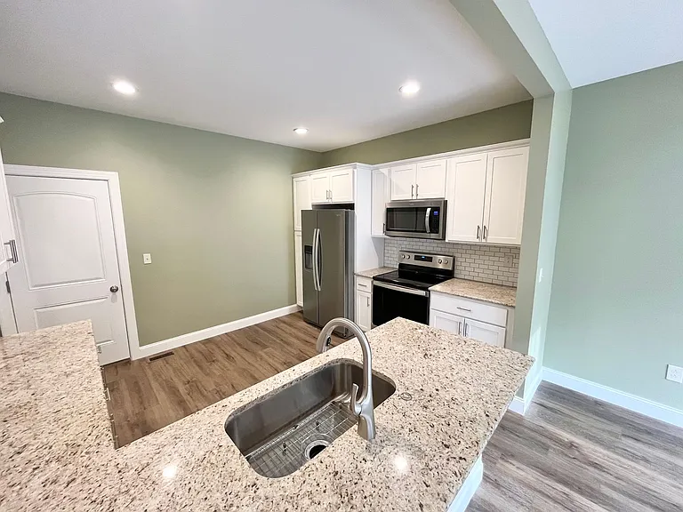 574 Chase Dr #804 — Photo 25