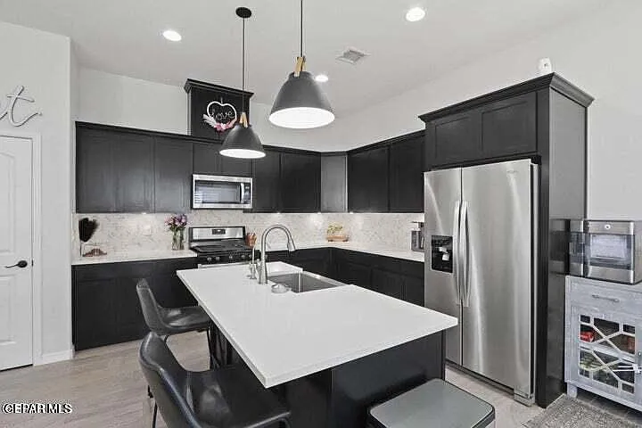 905 Cottage Pl — Photo 34