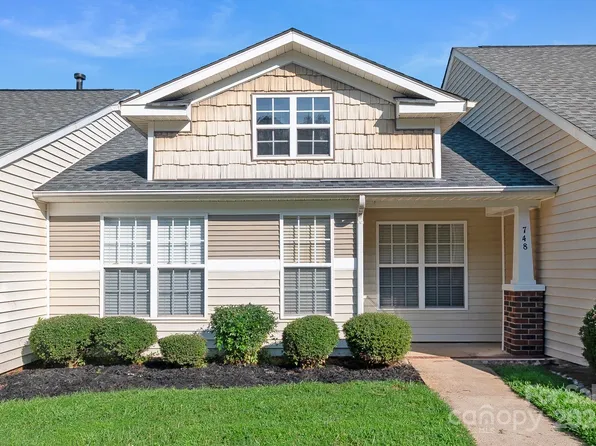 748 Sasha Ct, Rock Hill, SC 29732