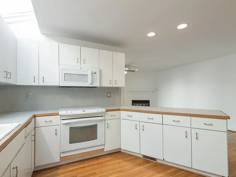 3120 Grove Ave — Photo 16