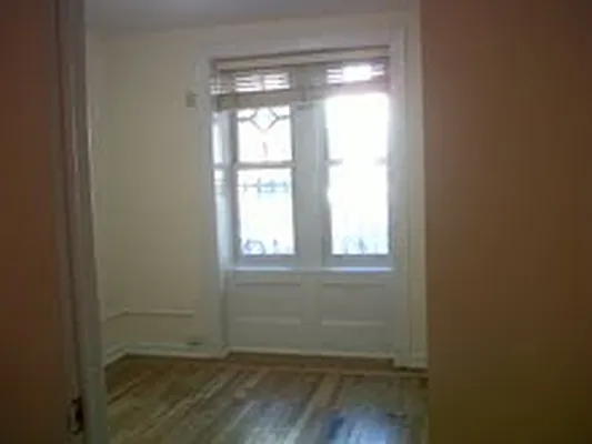 Rented by City Connections Realty | media 19