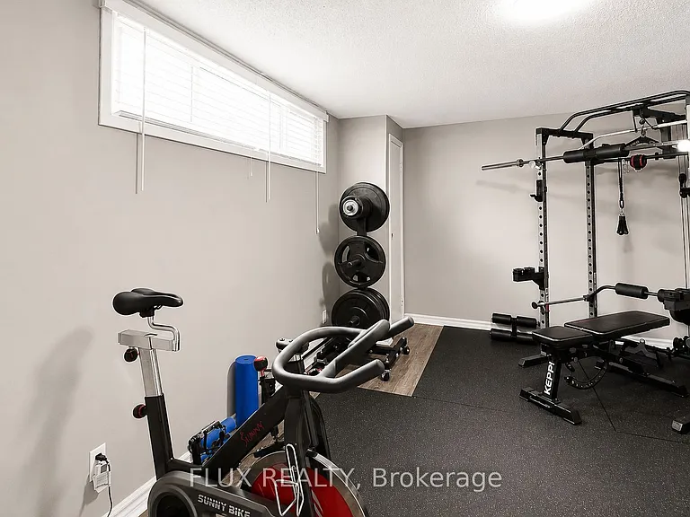 595 3rd St #19 — Photo 27