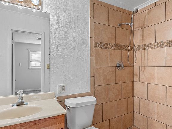 4th image of 7062 Winburn Dr