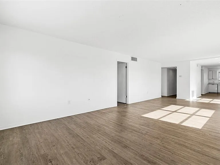 8950 Park Blvd #201 — Photo 15