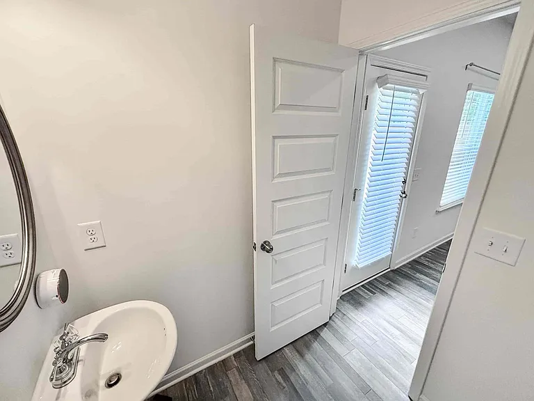 5784 Silver Lake Dr — Photo 7