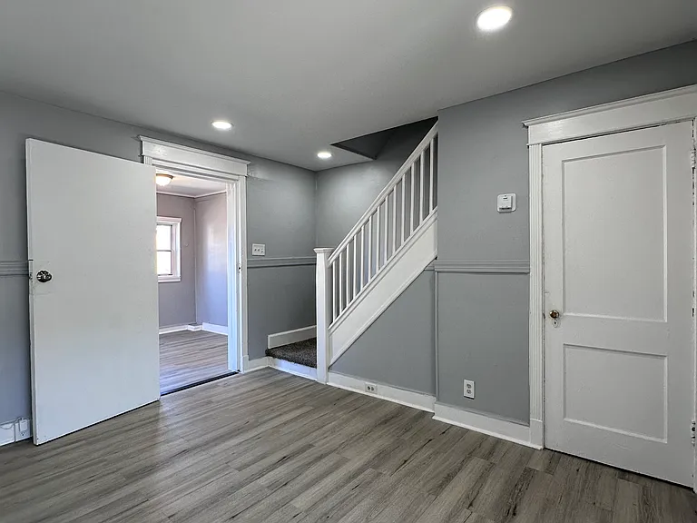 7099 Clinton Rd — Photo 12