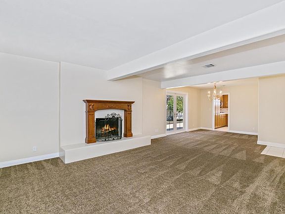 Family_Room(1)_04182018