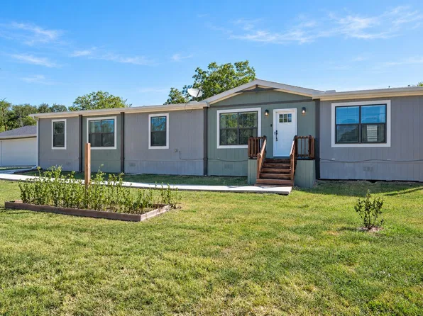 716 N Wright Ave, Kerens, TX 75144