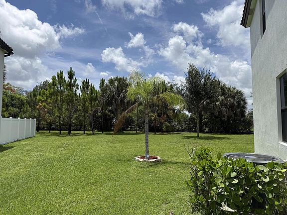 3rd image of 4426 Buena Tara Drive