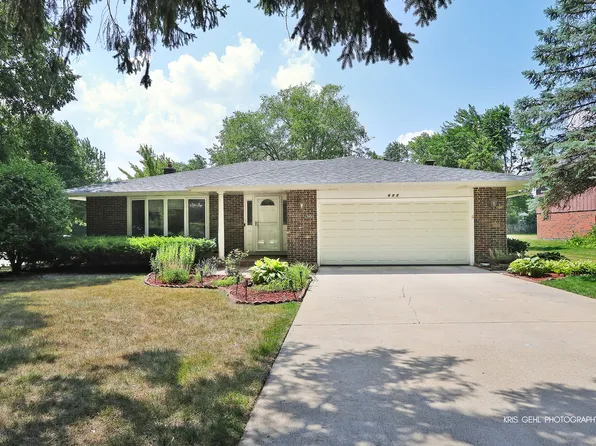 605 W Gilbert Rd, Palatine, IL 60067