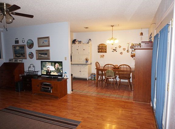 5th image of 1319 Gregory Dr