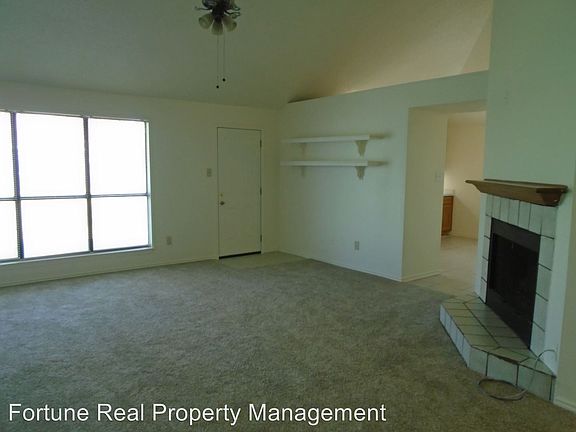 4th image of 2900 Country Creek Ln