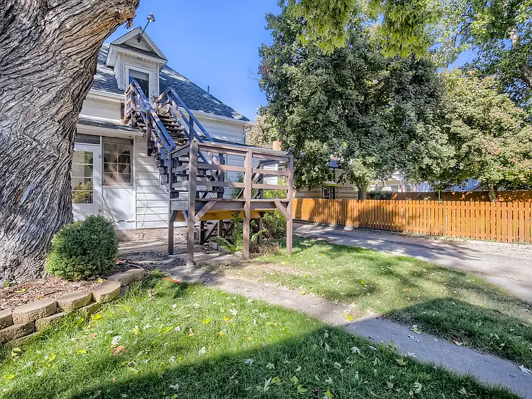 528 Pratt St — Photo 23