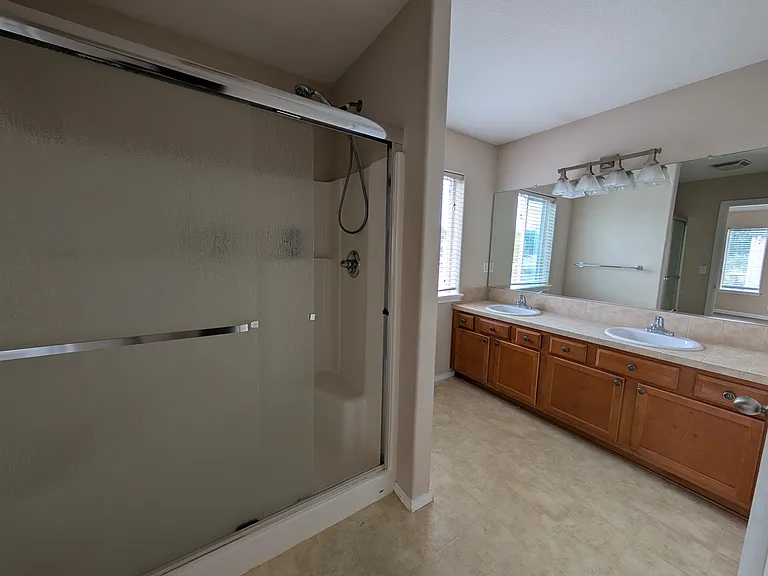 18545 SW Ping Ct — Photo 12