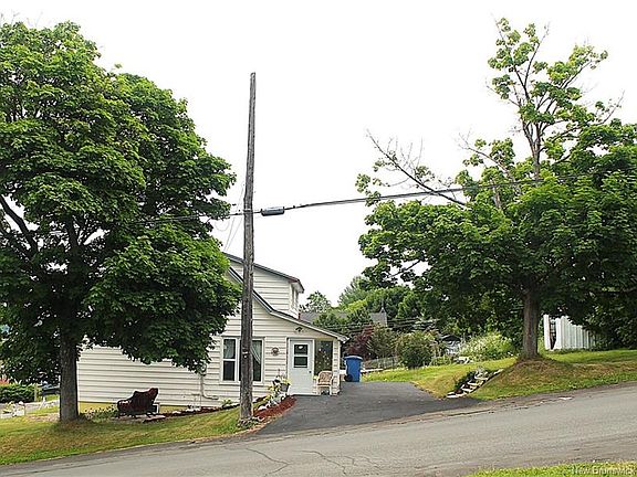 3rd image of 534 Victoria St