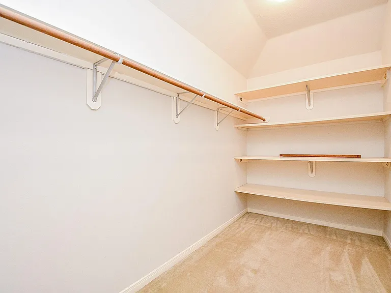 1816 Oak Lodge Dr — Photo 23