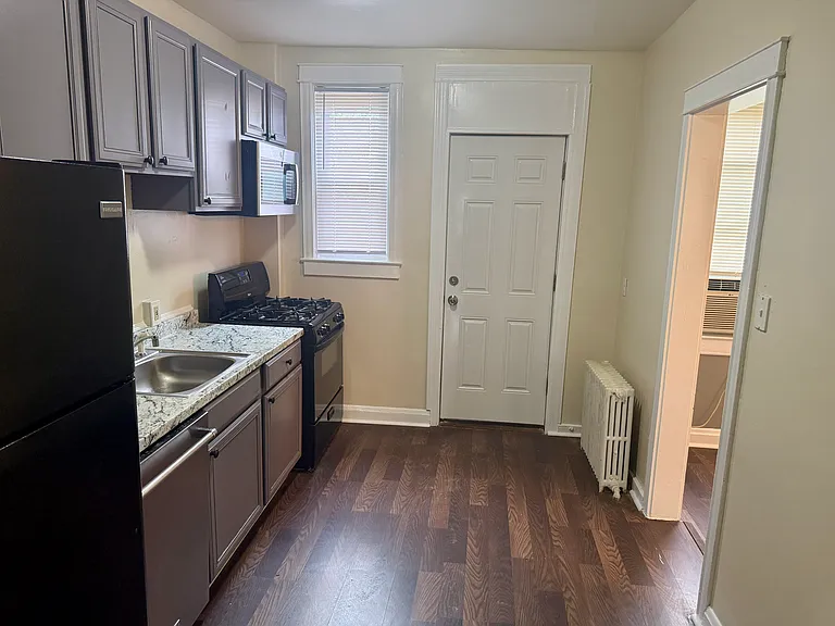 3610 Elmley Ave — Photo 10