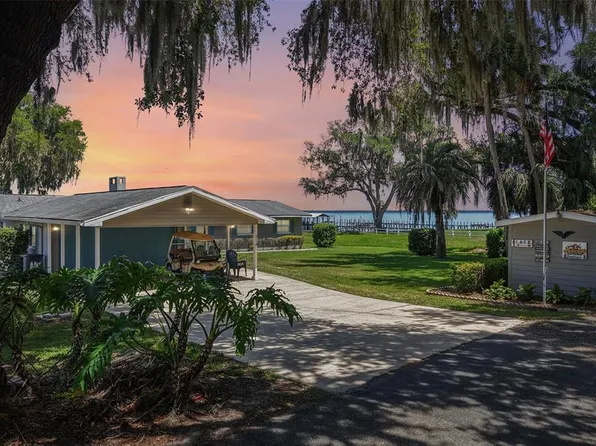 214 Paradise Ln, Crescent City, FL 32112