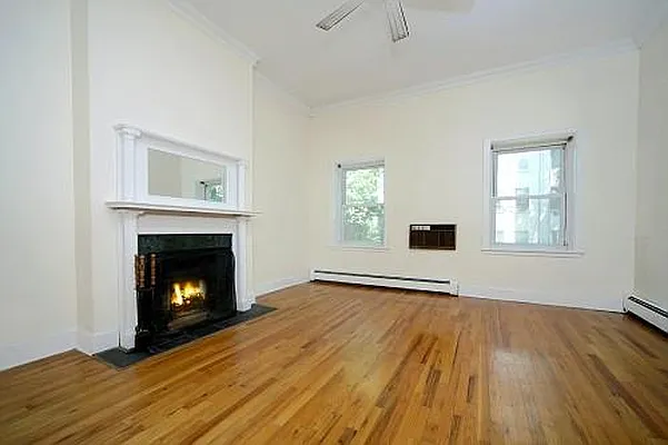 Rented by Bank Neary | media 5