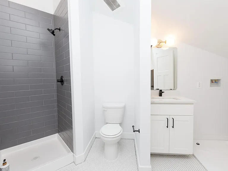 419 Saint Paul Pl — Photo 11
