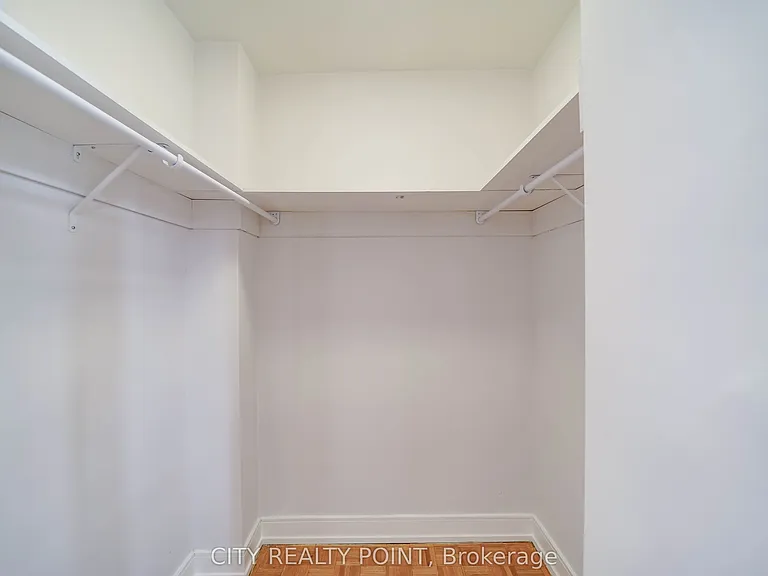 6200 Bathurst St #410 — Photo 18