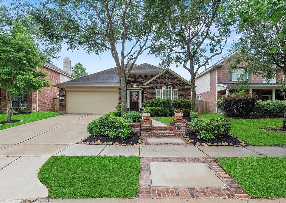 1st image of 18523 W Laura Shore Drive