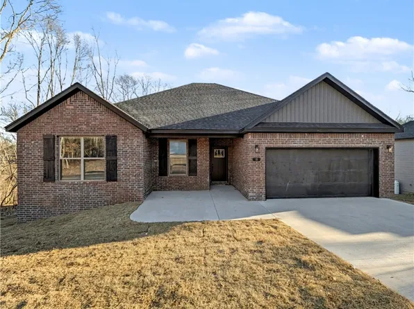 8 Osborne Ln, Bella Vista, AR 72715