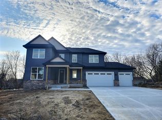 16344 Shadow Ln, Linden, MI 48451