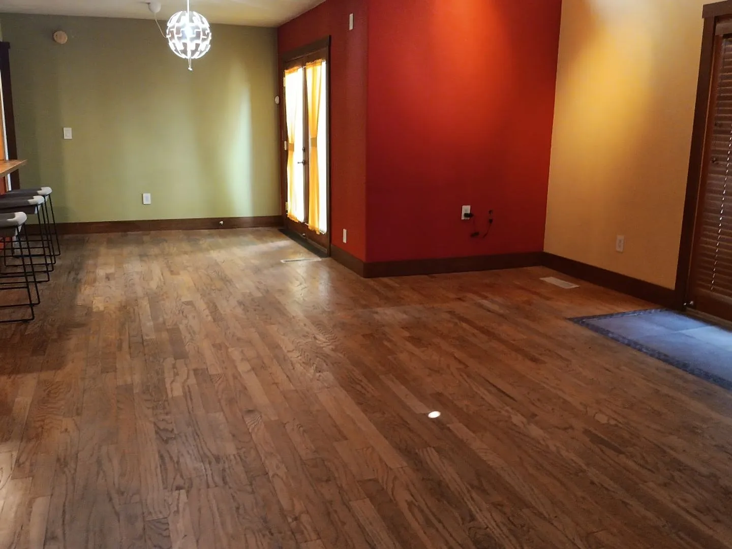 2 Bedroom, 2 Bathroom Home! Schedule a Showing Today! — Photo 4