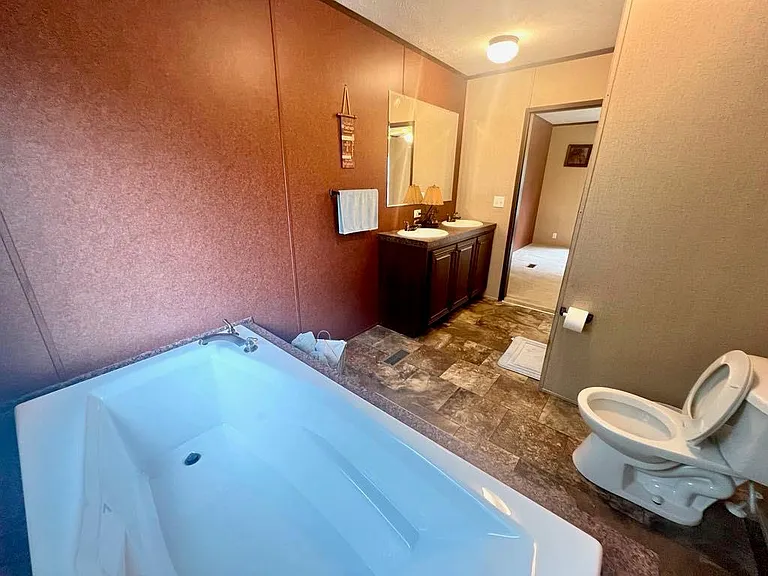 112 S Fitzwilliams Ln #B — Photo 8