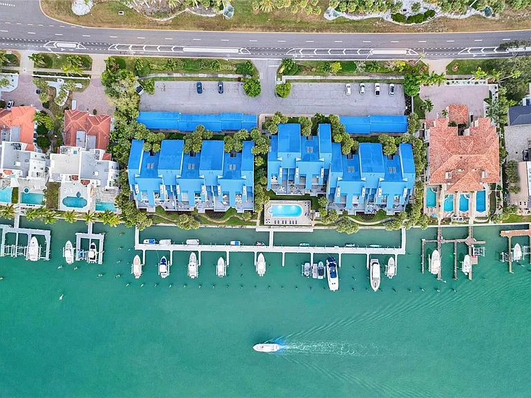 910 Pinellas Bayway S #107 — Photo 3